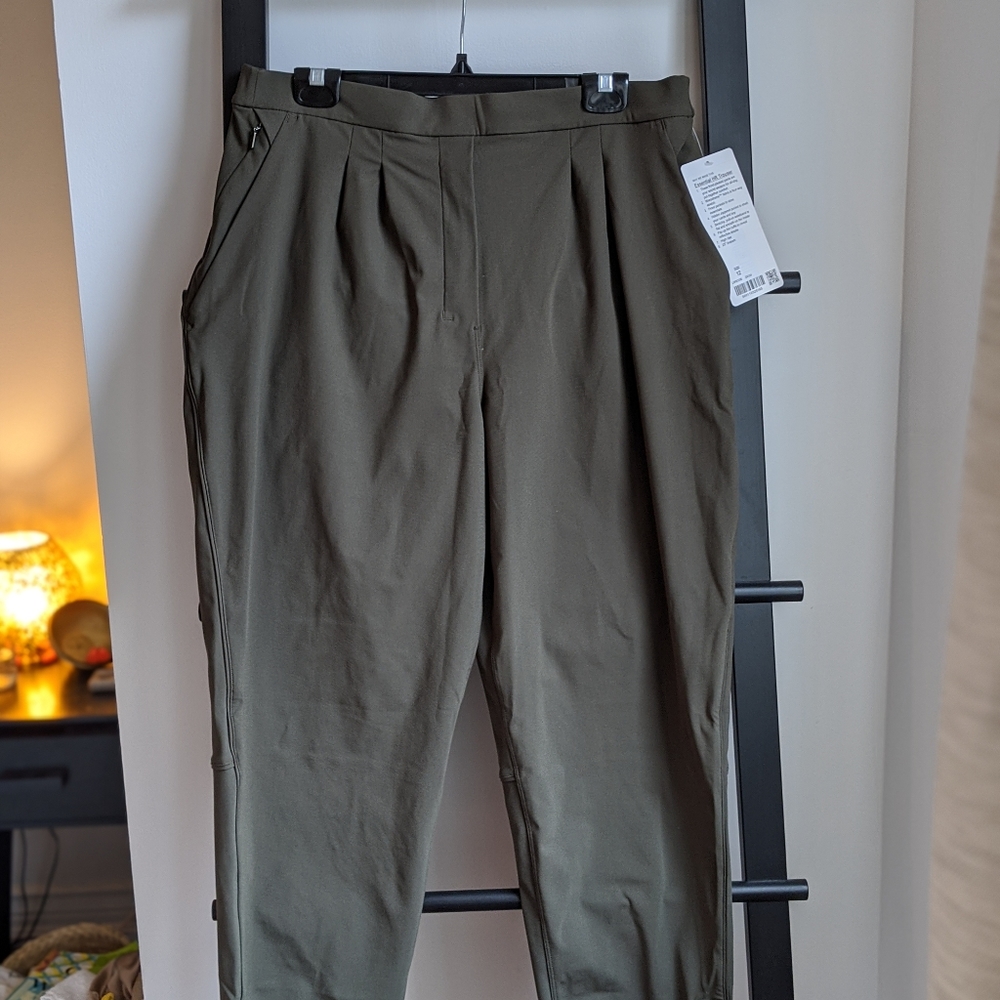 Lululemon Essential HR Trouser